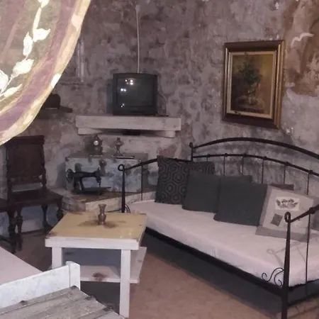 Apartment In With Air Conditioning, Wifi 3573-3 Sutomiscica